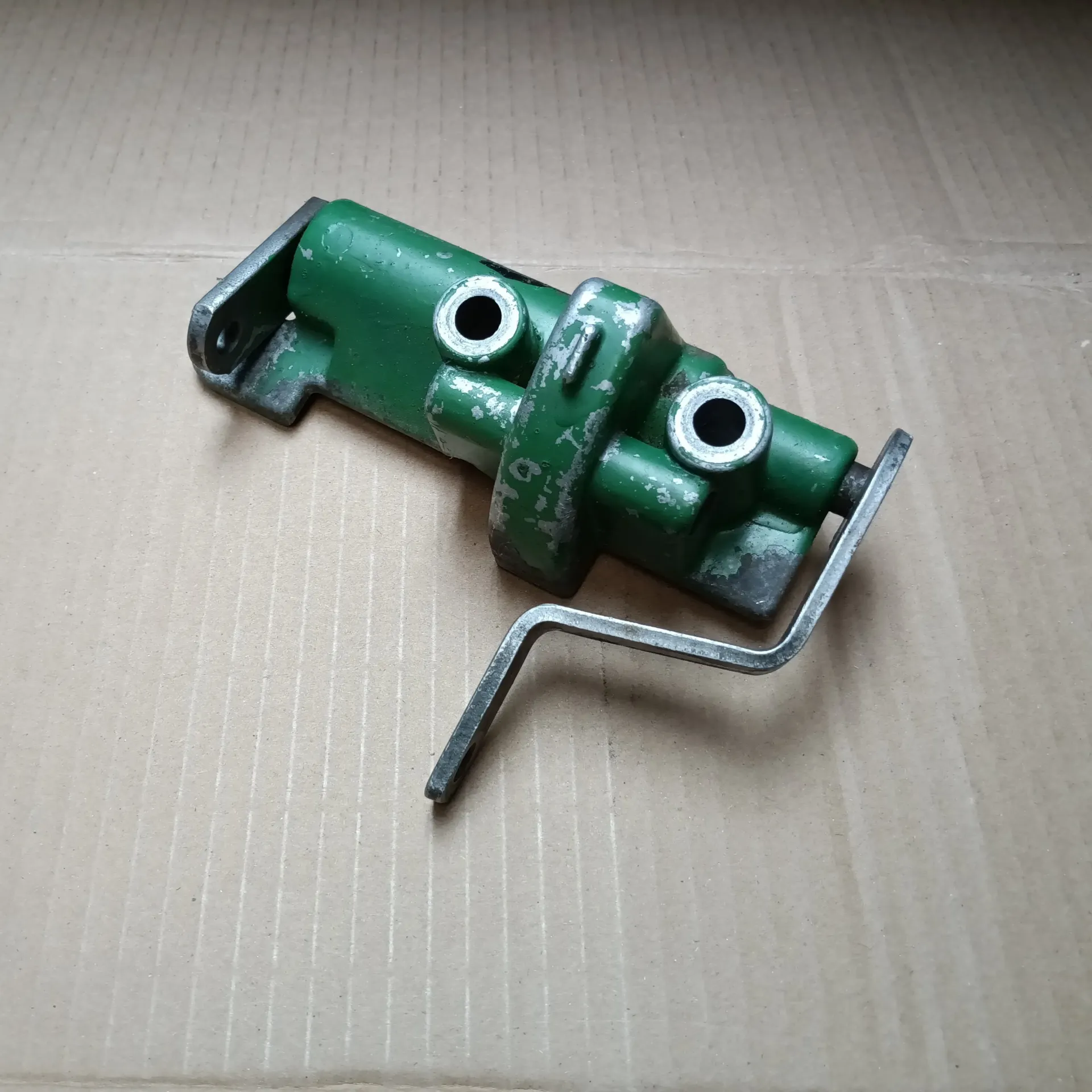 [JD-T30750-U] Clutch Control Valve Lever