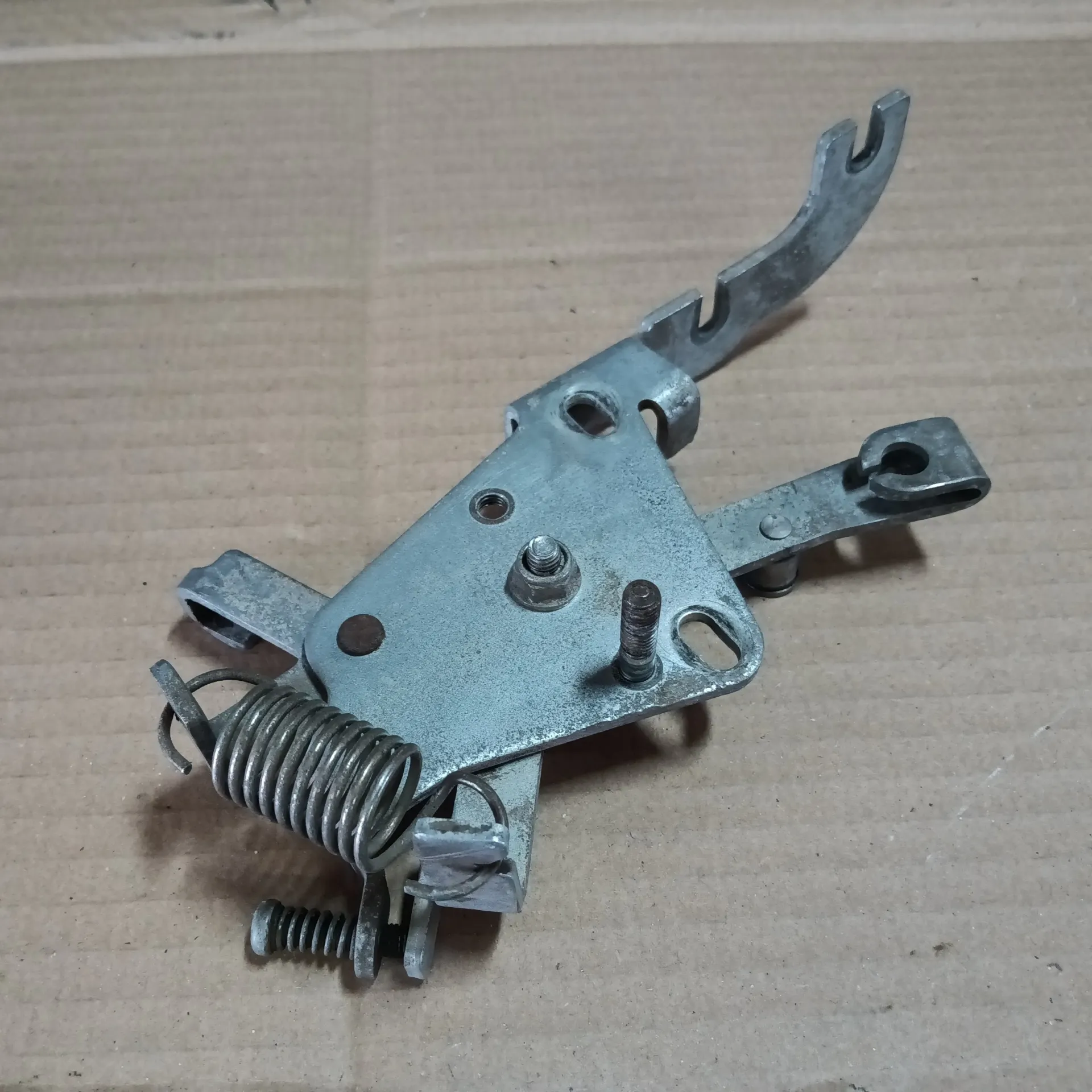[JD-AM118739-U] Throttle Control Linkage