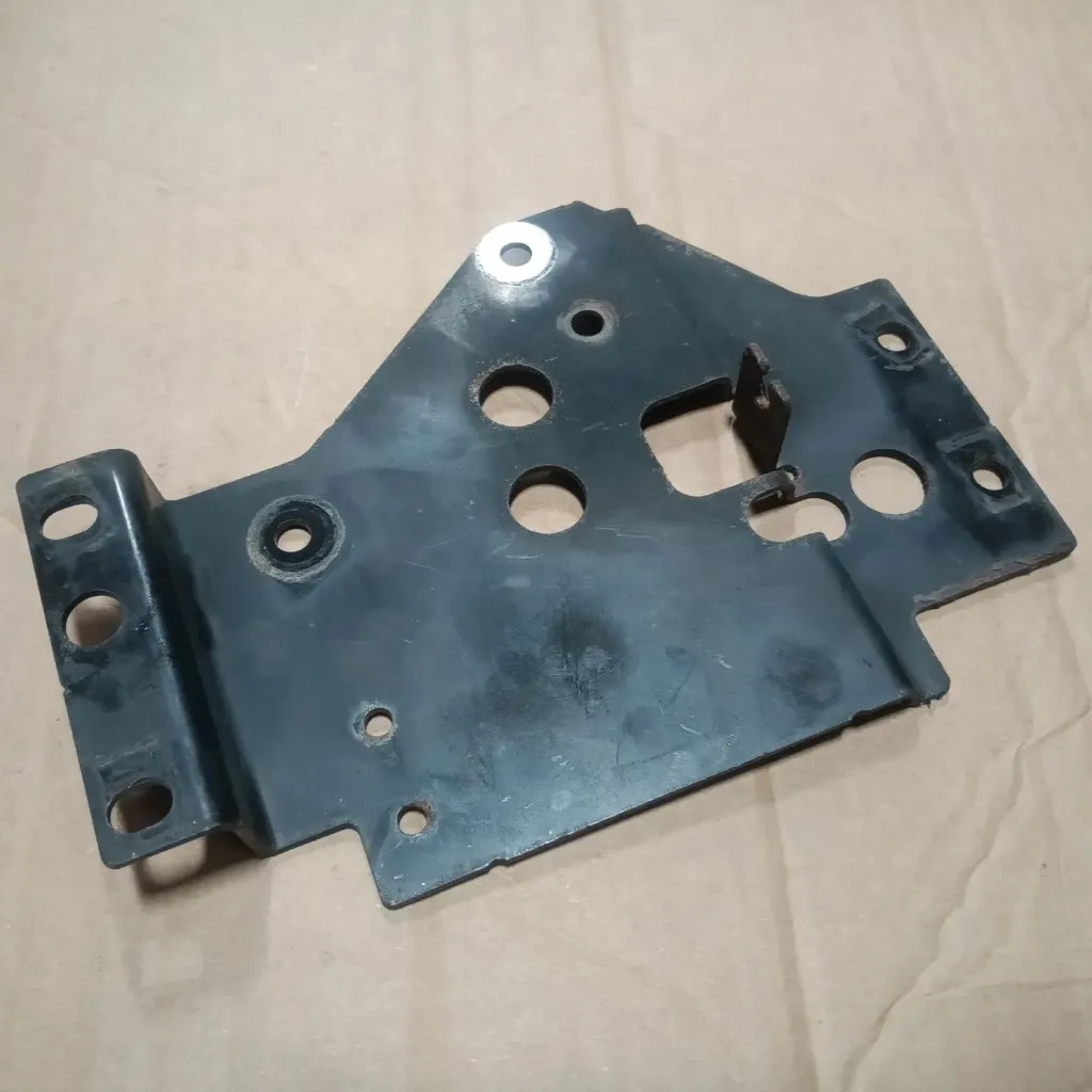 [JD-M168171-U] Park Brake Handle Bracket
