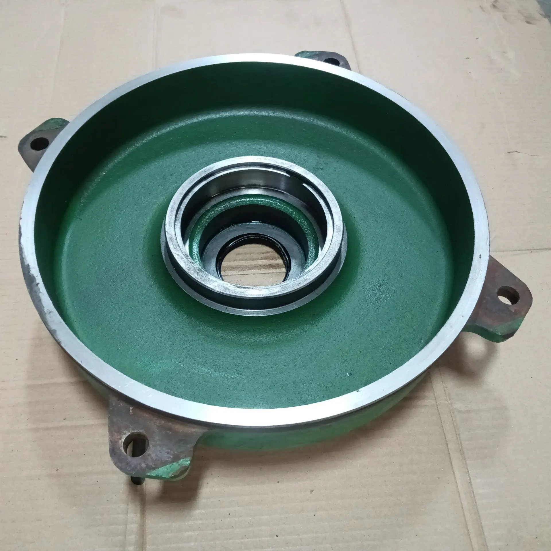 [JD-R131811-U] MFWD Clutch Cover
