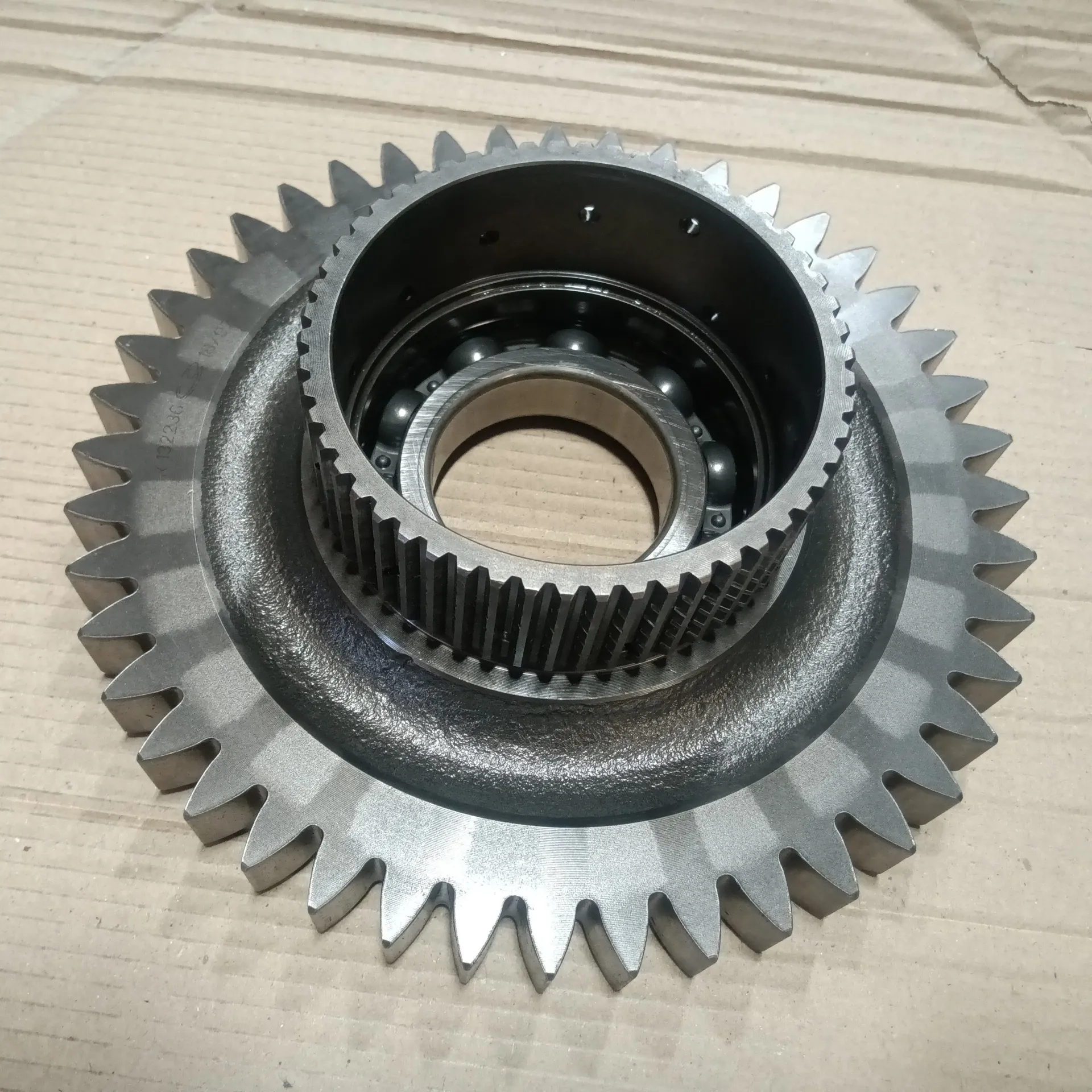 [JD-R132236-U] Countershaft Gear