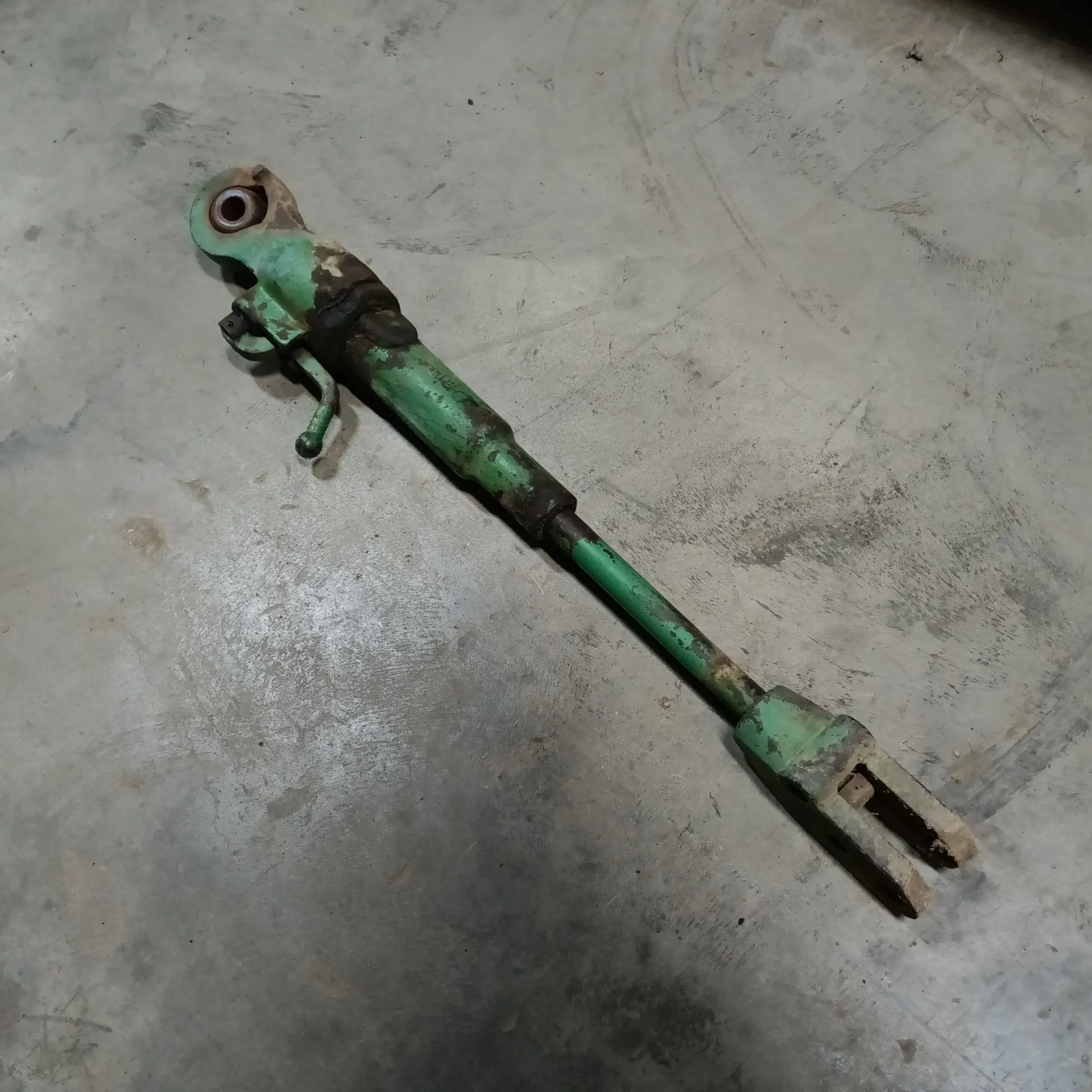 Complete Right Hand Lift Link With Crank