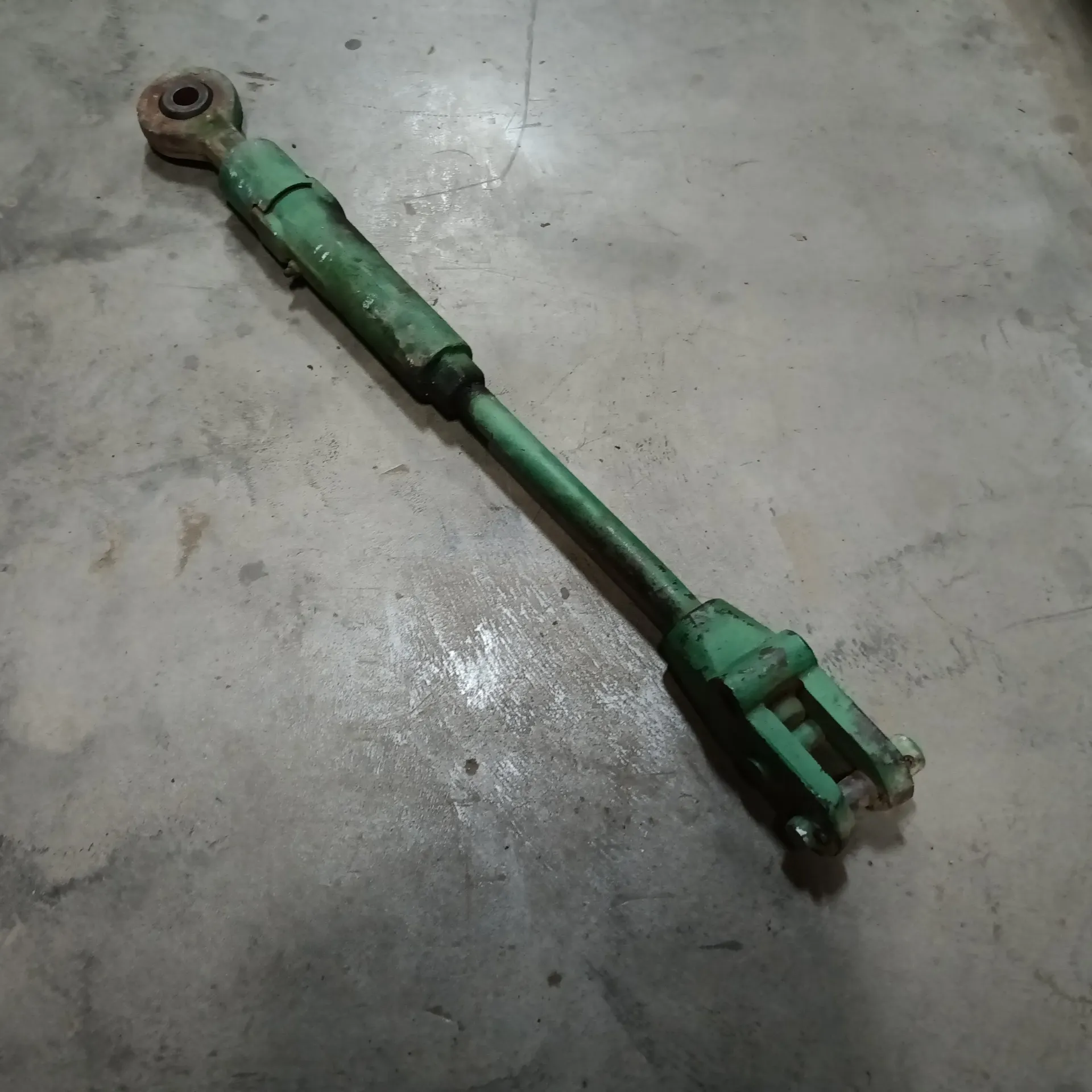 Complete Left Hand Lift Link With Out Crank
