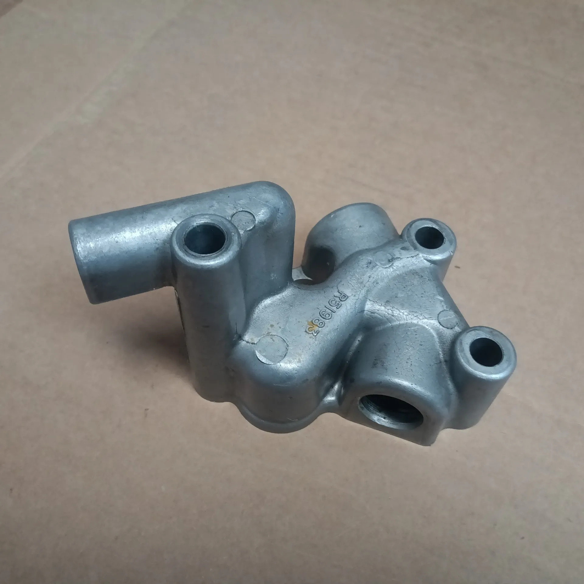 [JD-R51983-U] Pump Manifold
