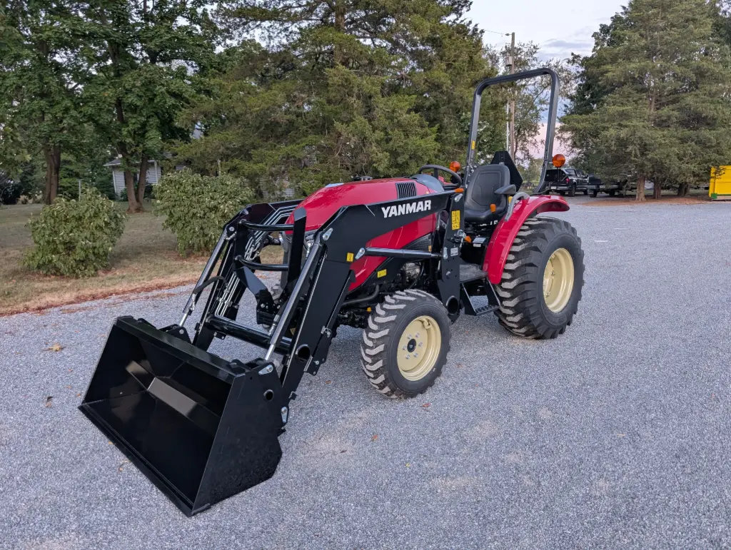 [YM232GXI-TL] Yanmar YM2 Series YM232 Tractor Loader (R4 Industrial)